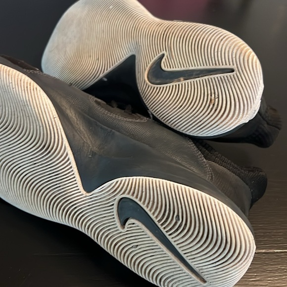 Nike shoes sneakers - Picture 7 of 7